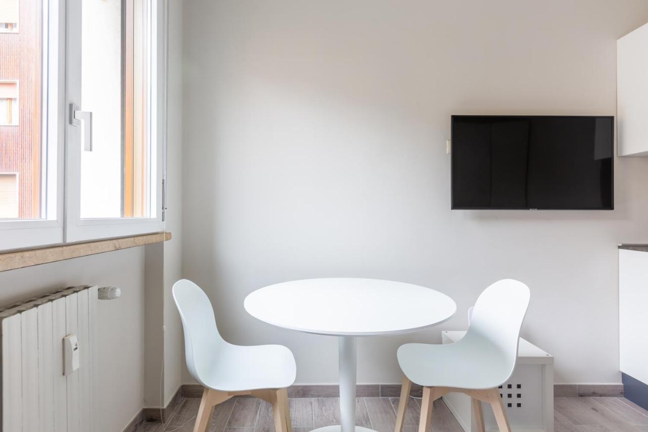 Bnbutler - Panizza - Grazioso Monolocale, Posizione Elegante E Centrale 米兰 外观 照片